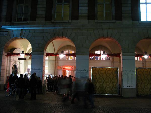 The inflatable walls were a great touch for instant architecture
