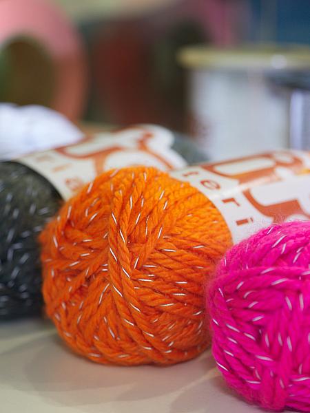 Reflective yarns from Innopac Korea Inc.