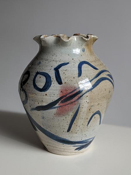�Born in Flames� 2020 by Phoebe Collings James. Courtesy Mudbelly Ceramics.